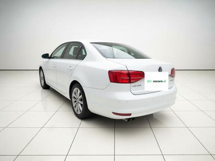 Sagitar 2014 Facelift 1.4TSI AT Fashion photo 4