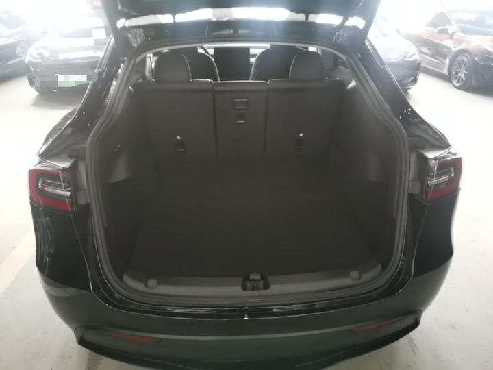 Model Y 2022 Facelift RWD photo 8