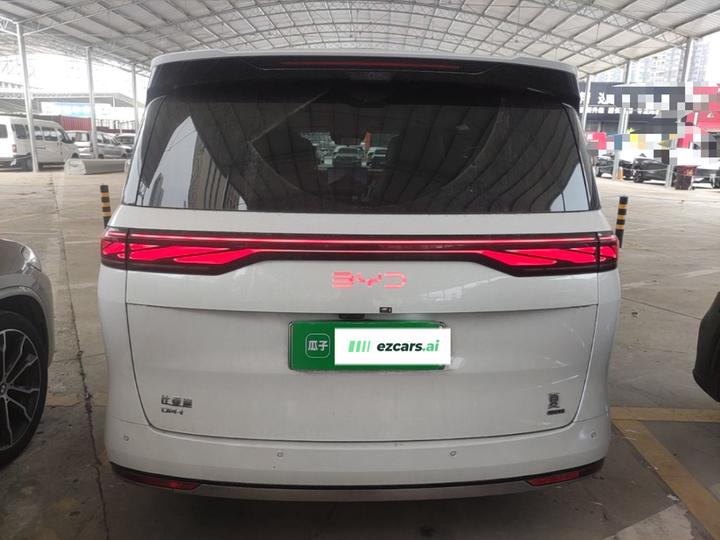 2025 DM-i 1.5T 180km photo 3