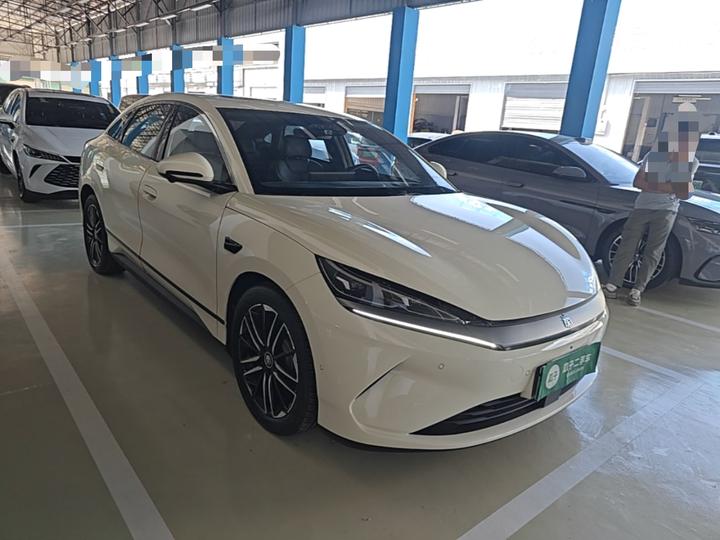 Qin L 2025 EV 545KM Excellence photo 3