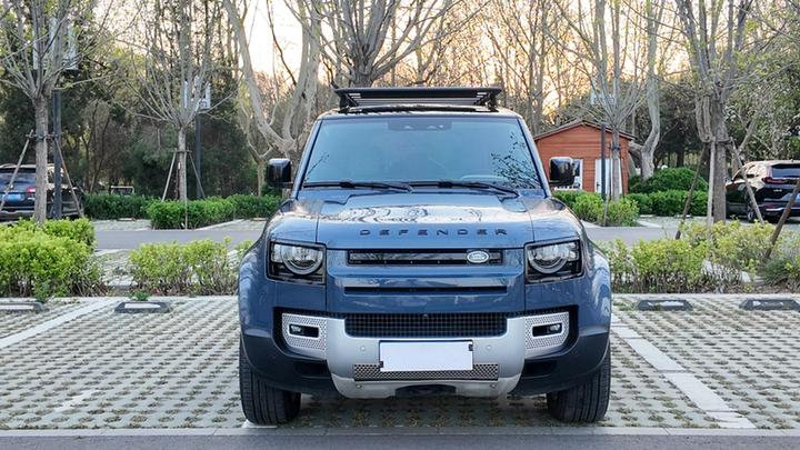 Defender 2020 110 P400 SE photo 2