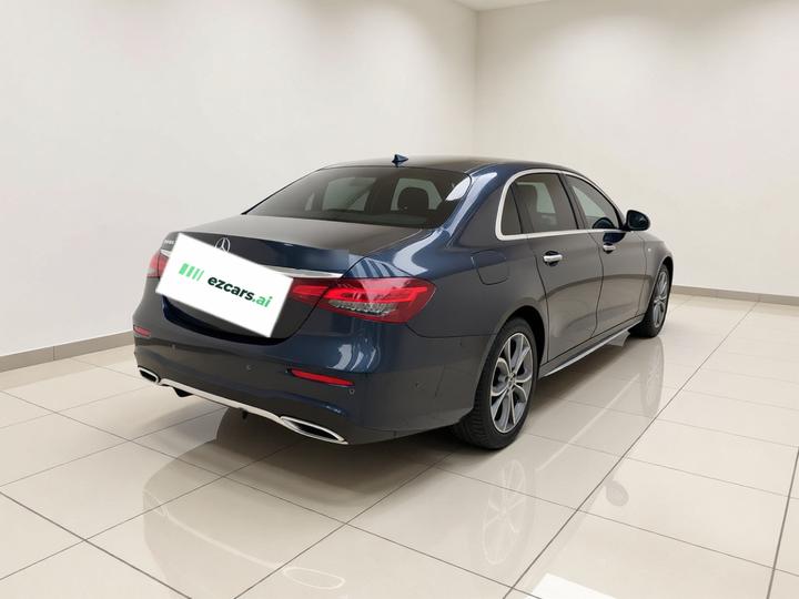 E-Class 2023 Facelift E 300 L Sport Luxury photo 6