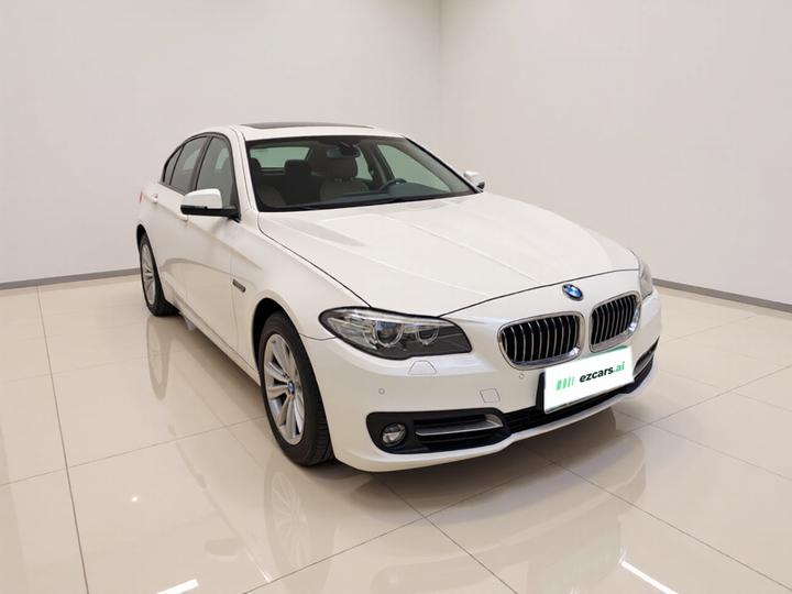 5 Series 2017 520Li photo 3