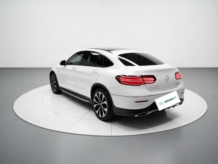 GLC Coupe 2018 GLC 260 4MATIC Coupe SUV photo 4