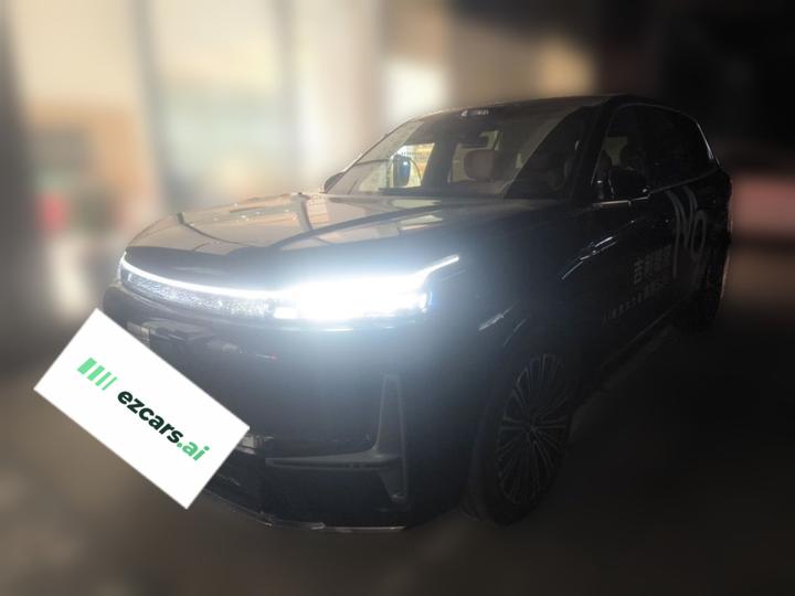 Galaxy M9 2025 210km AWD Pilot
