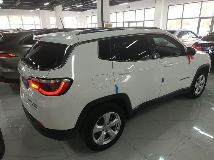 Compass 2019 200T AT photo 4