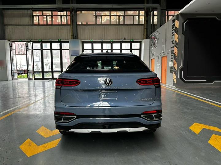 Tayron X 2020 330TSI RWD Premium Connected photo 3
