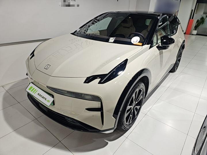 X 2023 RWD YOU 4-Seater