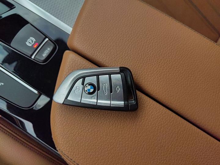5 Series Imported 2018 525i M Sport Package photo 8