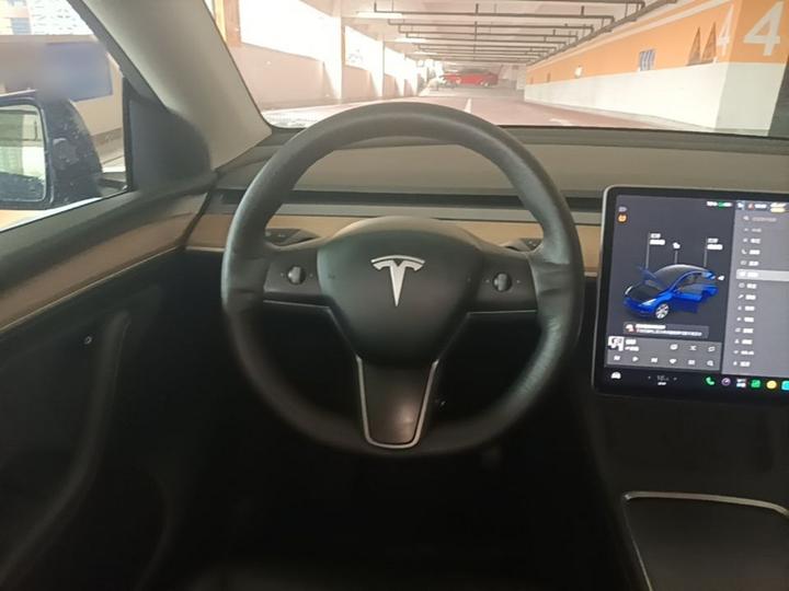 Model Y 2021 Long Range AWD photo 6