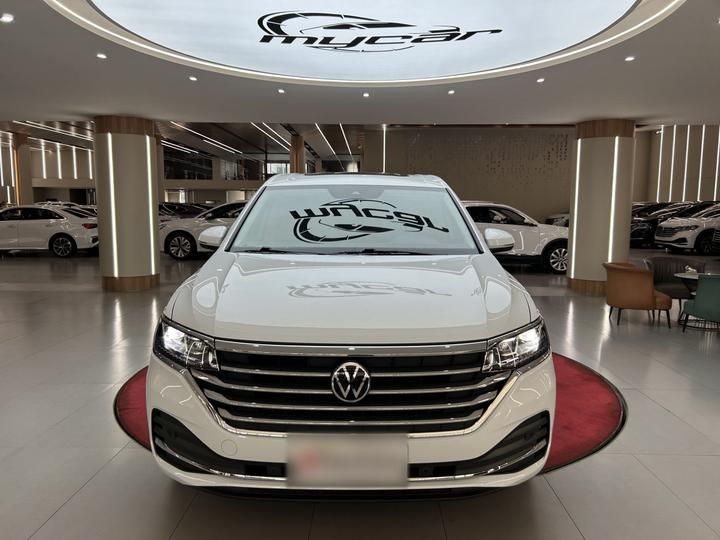 Viloran 2024 330TSI Luxury photo 2
