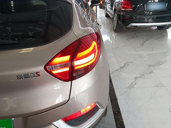 Emgrand GS 2018 1.8L AT photo 7