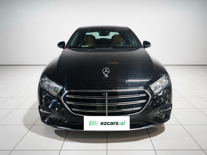 E-Class EV 2024 E 350 e L PHEV photo 2