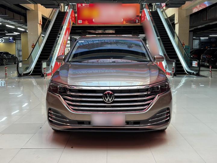 Viloran 2020 380TSI Premium photo 2