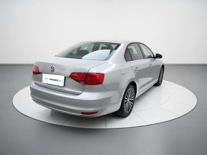 Sagitar 2017 230TSI AT Luxury photo 6