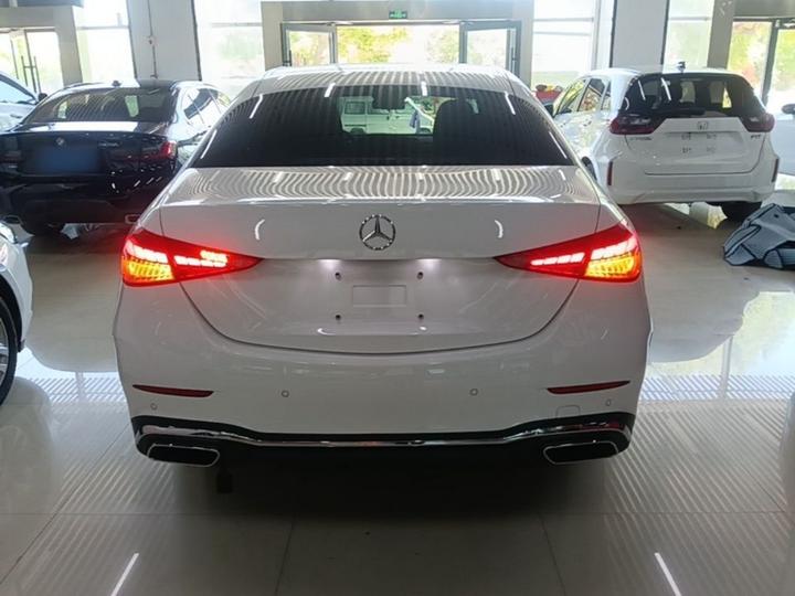 C-Class 2024 C 200 L Sport photo 3