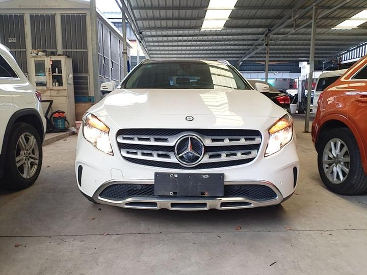 GLA 2018 GLA 200 Dynamic photo 2