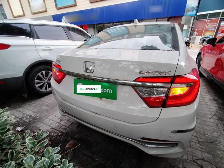 Crider 2016 1.8L CVT Luxury photo 3