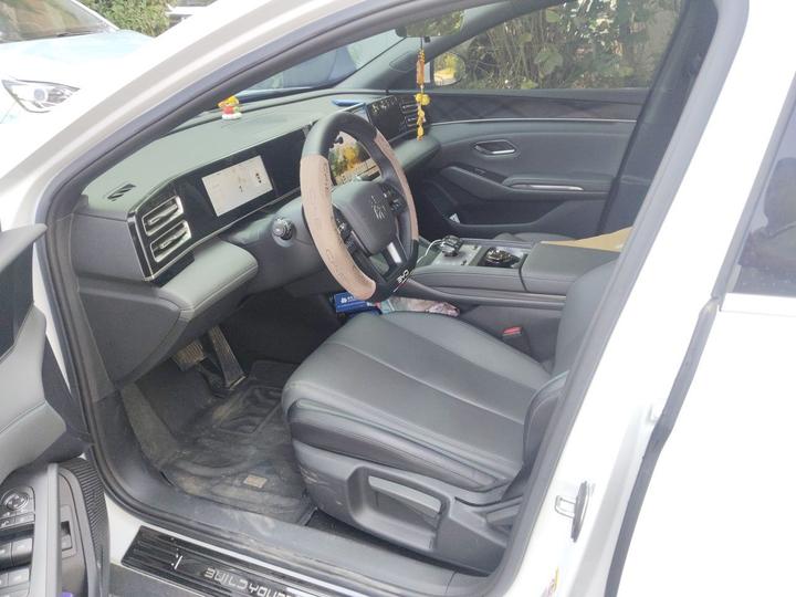 Qin L 2025 DM-i ADAS 80KM Leading photo 7