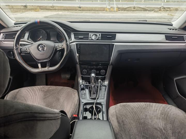 Passat 2017 330TSI DSG photo 8