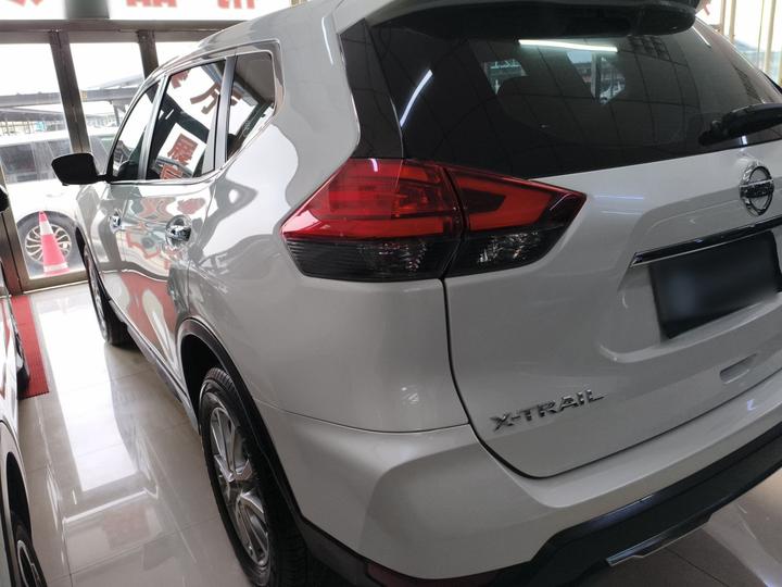 X-Trail 2023 Classic 2.0L RWD Connected Exclusive photo 4
