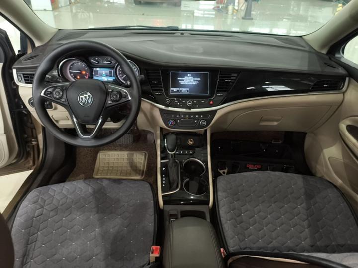Verano 2015 Sedan 15S AT Leading photo 2