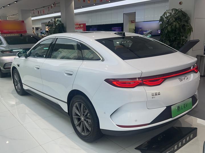 Qin L 2025 EV 470KM Leading photo 4