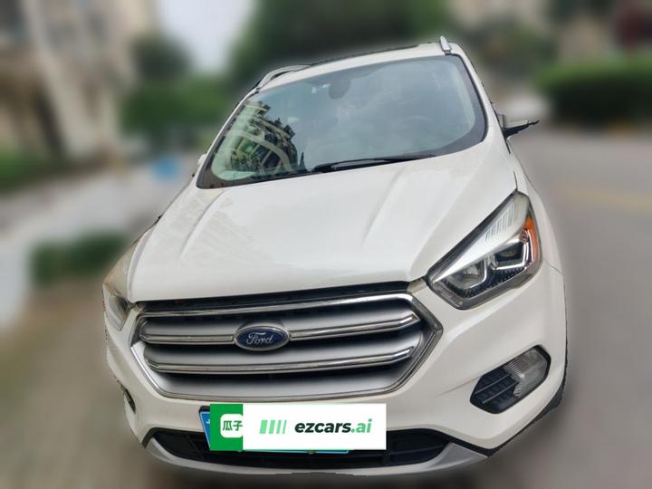 Kuga 2018 Facelift EcoBoost 180 RWD photo 2