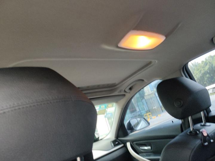 3 Series 2015 320i Progressive photo 8