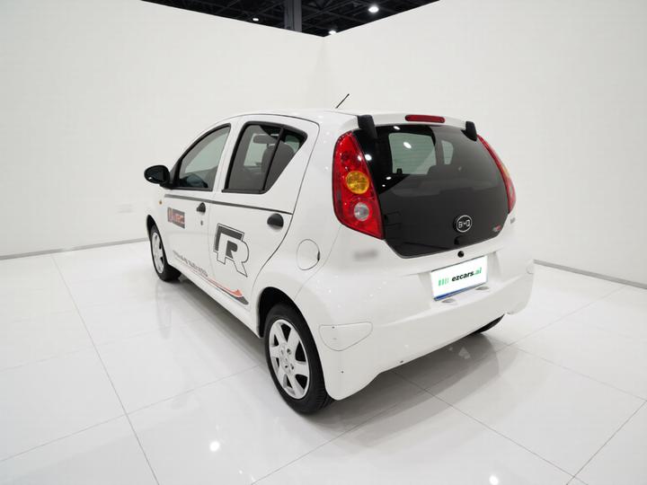 F0 2015 1.0L AMT photo 4
