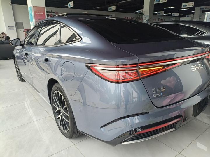 Seal 2023 DM-i 1.5T 121km Flagship photo 4