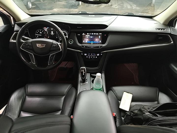 XT5 2018 25T Luxury photo 5