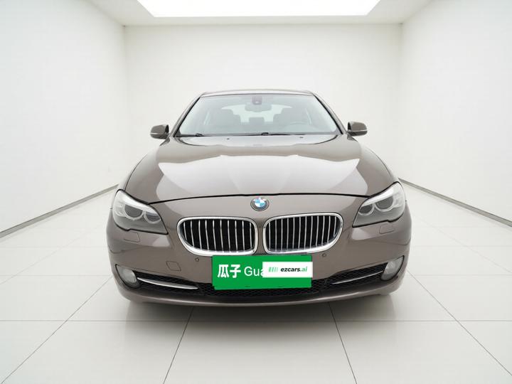 5 Series 2012 530Li Leading photo 2