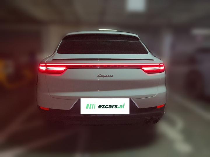 2019 Cayenne Coupé 3.0T photo 5