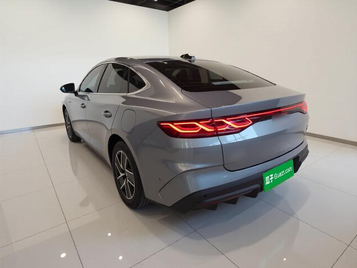 Qin L 2025 DM-i ADAS 120KM photo 4