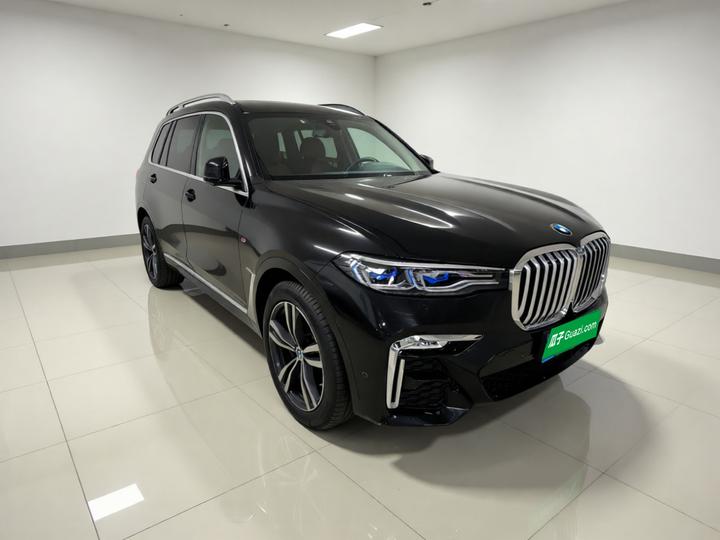 X7 2021 Facelift xDrive40i Exclusive M Sport Package photo 3