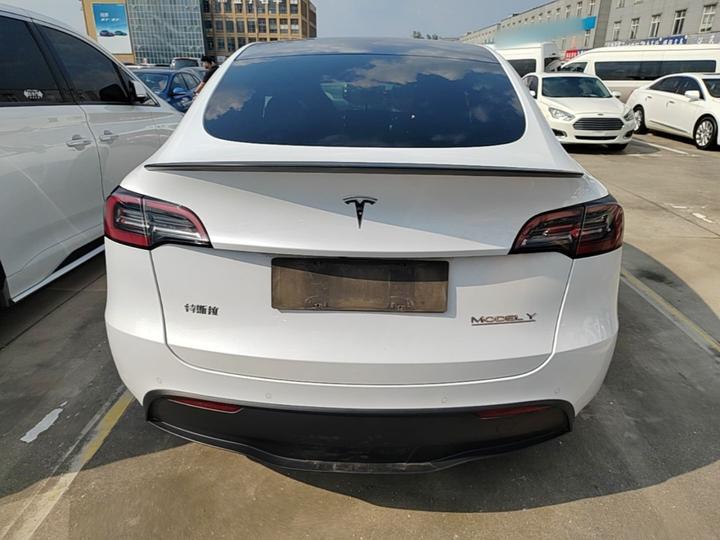 Model Y 2023 Performance AWD photo 3