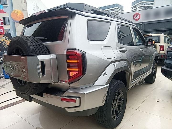 400 EV 2024 Hi4-T Off-road photo 4