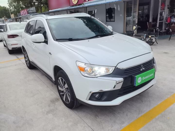 ASX 2018 2.0L CVT RWD Exclusive photo 3