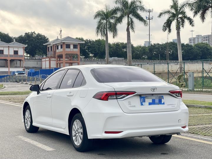 Corolla 2019 1.2T S-CVT GL-i Elite photo 2