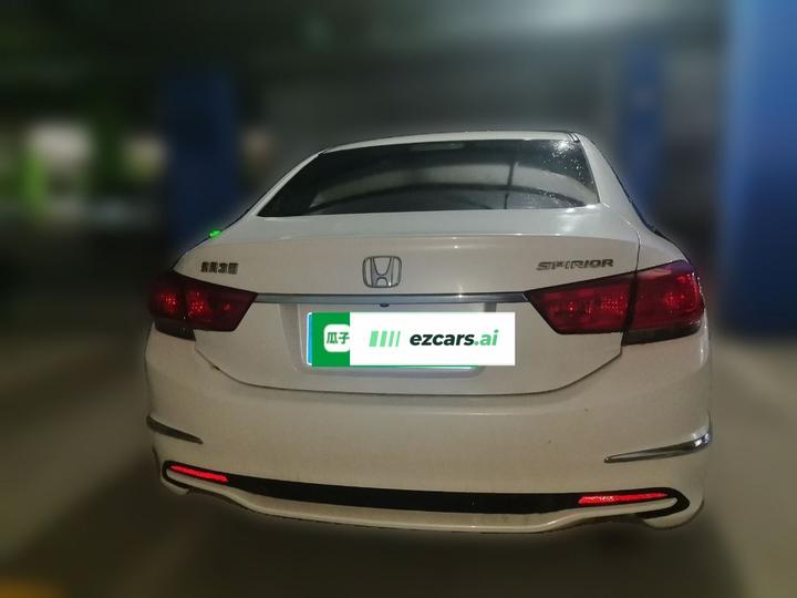 Spirior 2015 2.0L Luxury photo 5