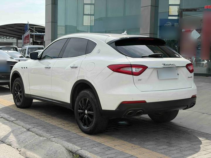 Levante 2018 3.0T Classic photo 4