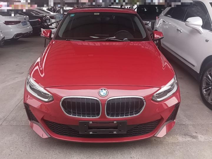 1 Series 2019 118i M Sport Package photo 2