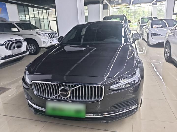 S90 EV 2022 T8 E Hybrid Luxury photo 2