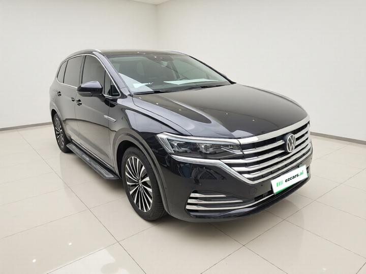 Viloran 2024 380TSI Premium photo 3