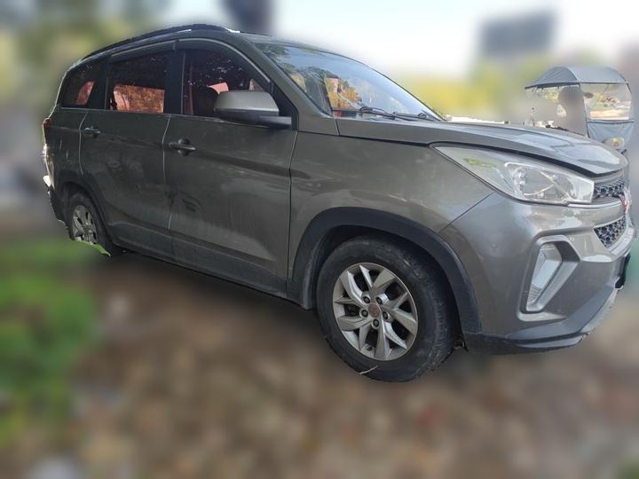 Wuling Hongguang S3 2018 1.5L MT Comfort China V photo 3
