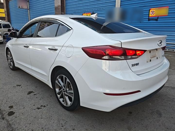 Elantra 2016 1.6L AT Smart Elite photo 4