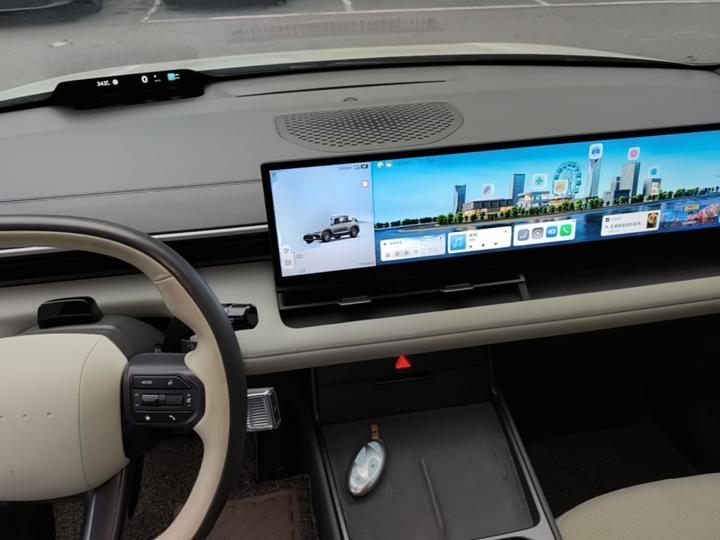 EO 2025 RWD TECH 64.2kWh photo 5