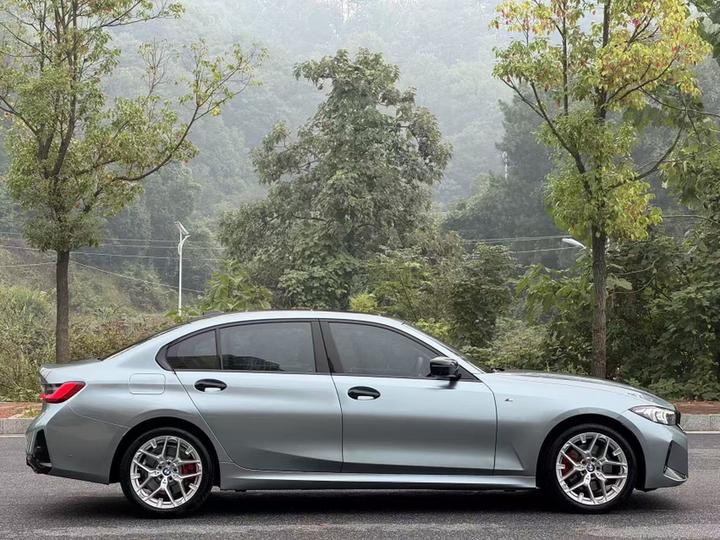 3 Series 2025 330Li 50 photo 4