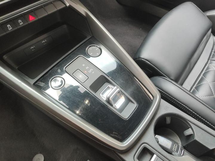 A3 2022 A3L Limousine 35 TFSI Progressive Sport photo 5